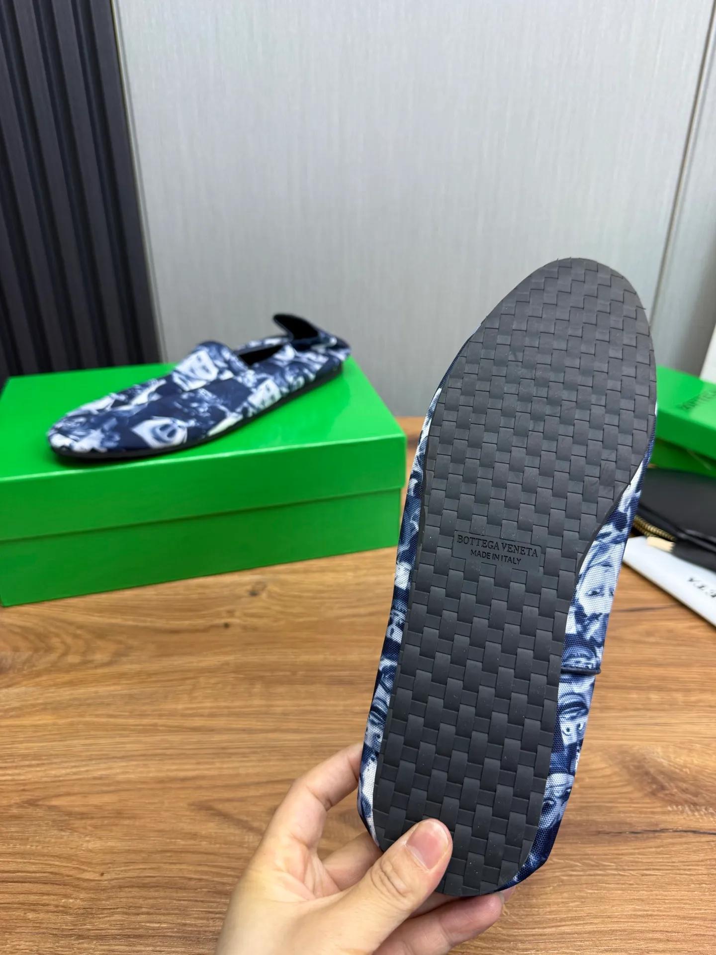 Men's shoes 💰460💰 BV - popular wallet shoes 👟 Casual, fashionable and comfortable 🔗 Good partner for travel ✅ Imported Nezha series printed fabric + imported cowhide. Original rubber outsole, available all year round 👏 Size: 38-45 (38.45 custom-made, non-refundable)